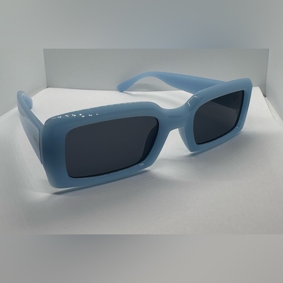 Retro Chic Blue Rectangle Sunglasses - UV400 Protection - Trendy Fashion Shades main image 14